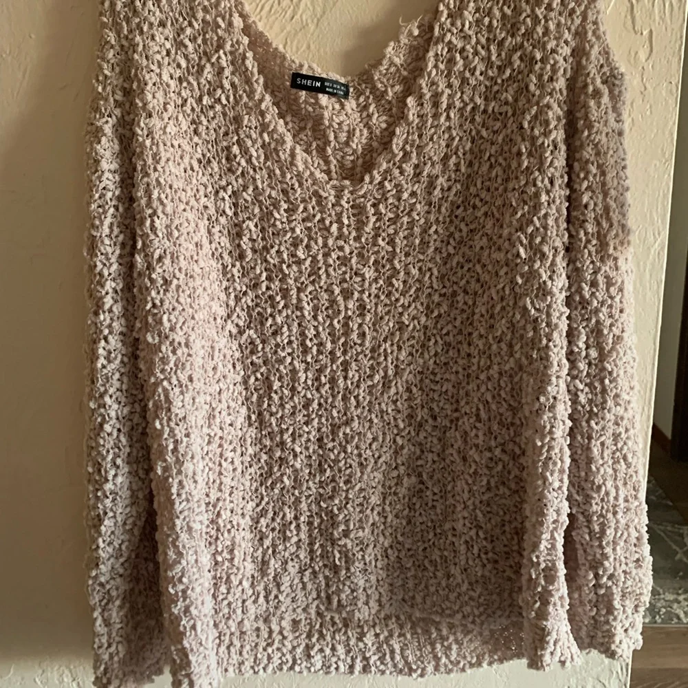 Fluffy oversized any-time Sweater -SHEIN size small - Picture 3 of 5